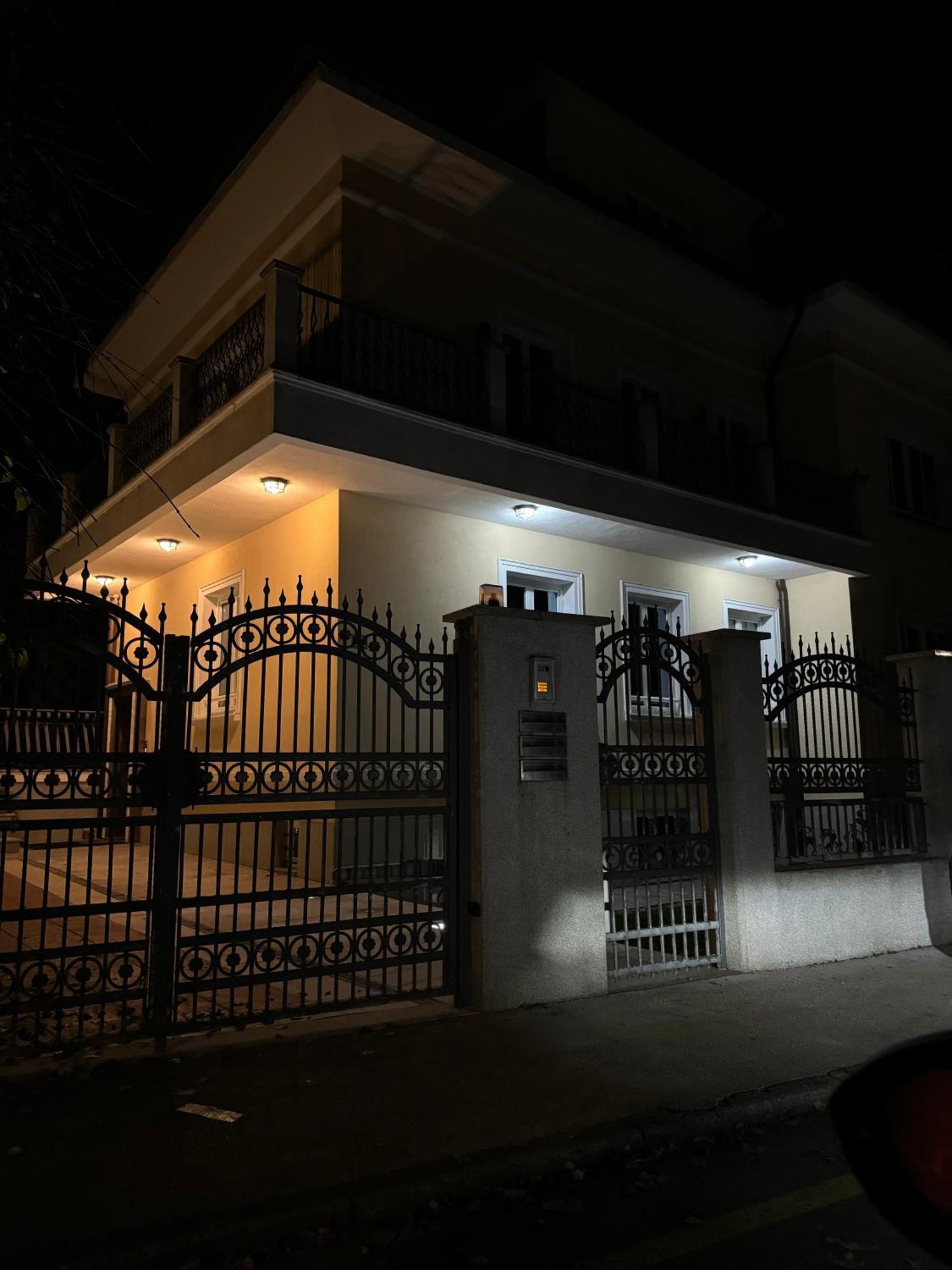 Vila Majda Elegant Apartments With Prime Location And Parking Ljubljana Luaran gambar