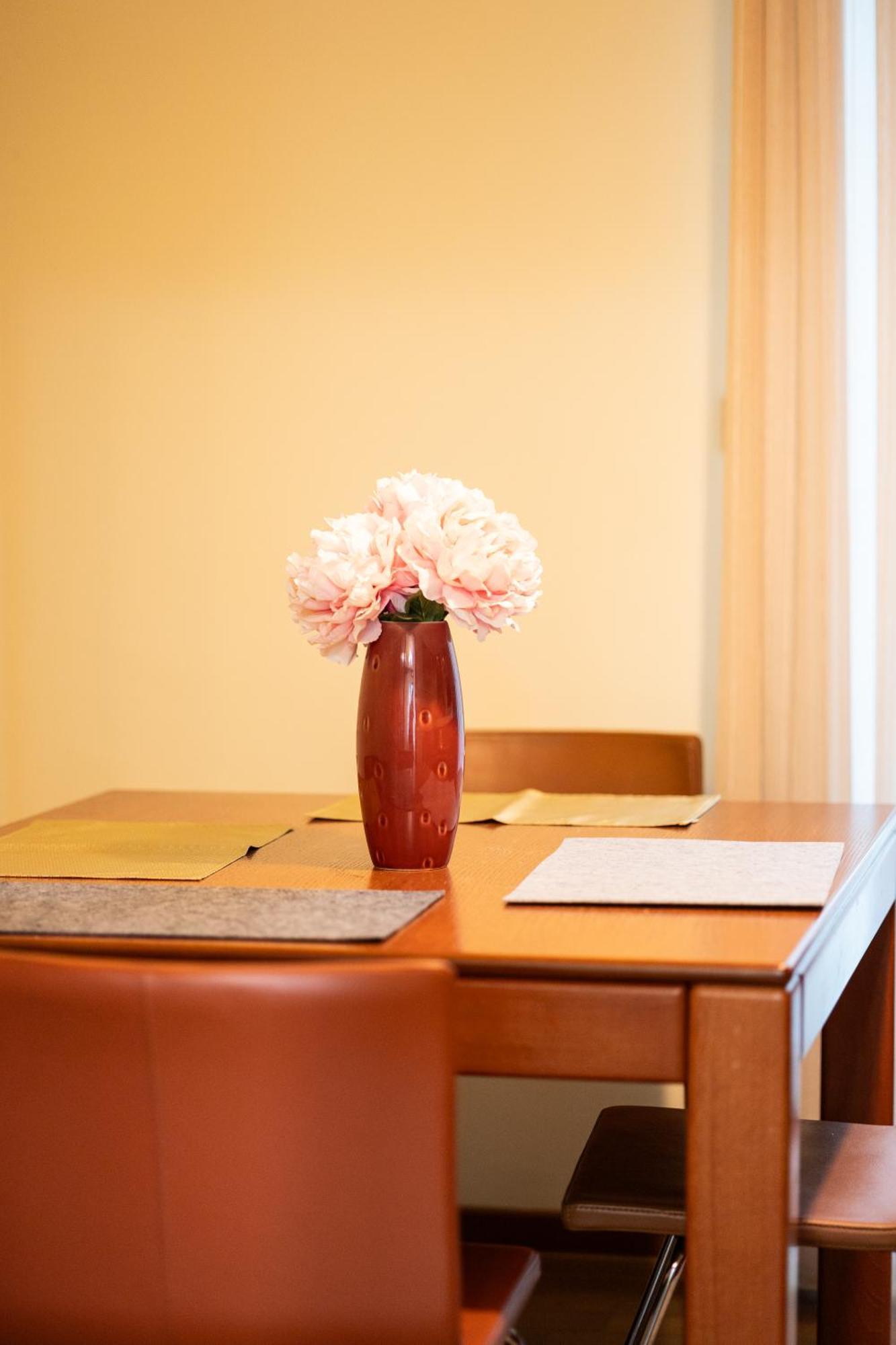 Vila Majda Elegant Apartments With Prime Location And Parking Ljubljana Luaran gambar